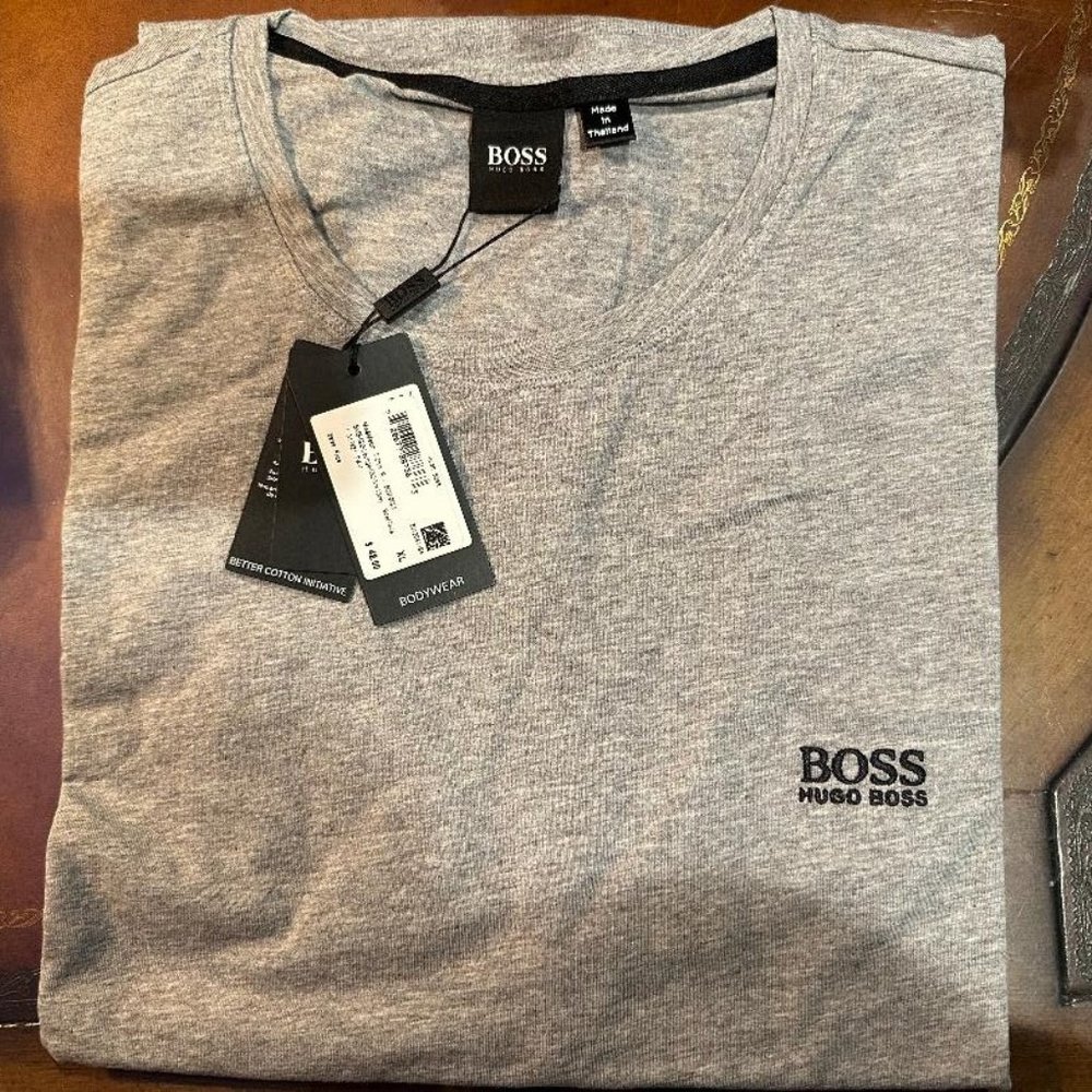Boss ~ Hugo Boss Men's Gray Tee-Shirt Size XL NWT in Package